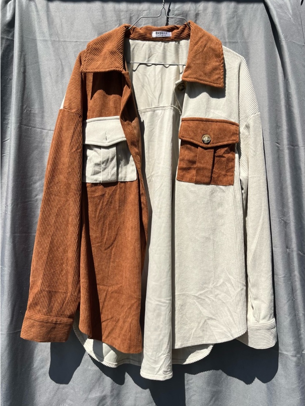 Beyove Two-Tone Corduroy Button-Down Shirt Jacket in Rust & Cream